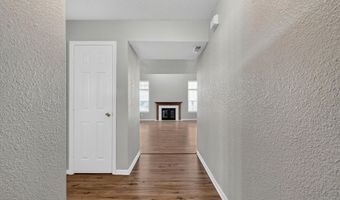 8133 Maple Stream Ln, Indianapolis, IN 46217