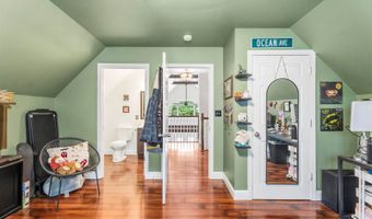 75 Marsh Rd, Belfast, ME 04915