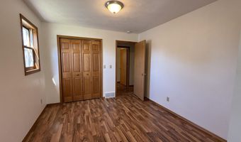 707 S GOLDENROD Dr, Appleton, WI 54914