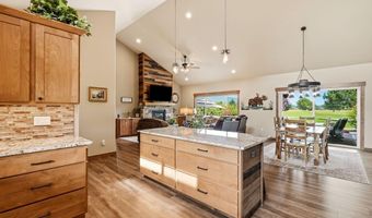 150 Links Dr, Blanchard, ID 83804