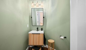 6044 MASONDALE Rd, Alexandria, VA 22315