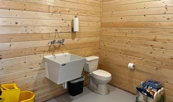 19 AIRPORT Rd, Afton, WY 83110