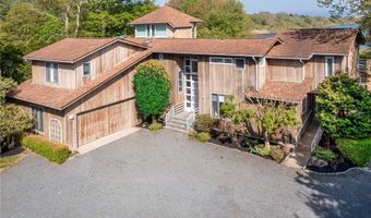 275 Boston Neck Rd, Narragansett, RI 02882