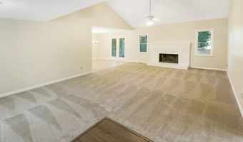 4488 Hidden Oaks Dr, Flowery Branch, GA 30542