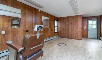 385 Ten Rod Rd, North Kingstown, RI 02852