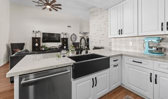 501 N LONGMORE St, Chandler, AZ 85224