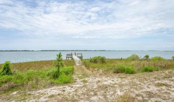 632 Mariner Cir, Alligator Point, FL 32346