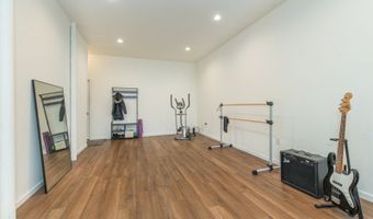 72 Lakeside Dr NW, Alloway, NJ 07461