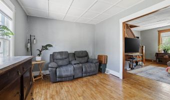 338 N Main St, Amherst, WI 54406