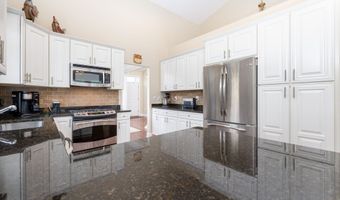 19 Cherry Hills Cir 19, Bloomfield, CT 06002