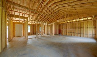 101 LLOYD HENDERSON Rd, Beebe, AR 72012