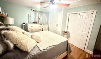 345 Woodruff Ave, Avenel, NJ 07001