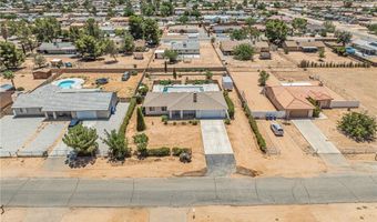 22163 Broken Lance Rd, Apple Valley, CA 92307