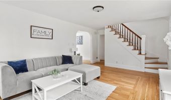 2 Reservoir Ave, Johnston, RI 02919