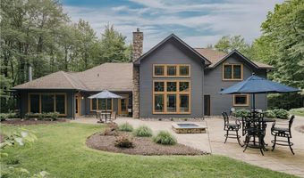 2816 Remington Pt, Aurora, OH 44202