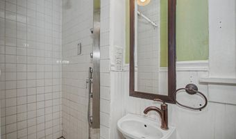218 E 7th St, Ames, IA 50010