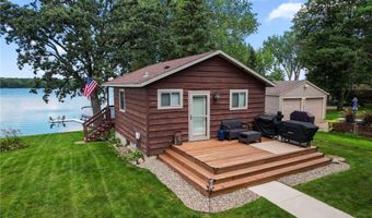546 Lakeshore Cir, Annandale, MN 55302