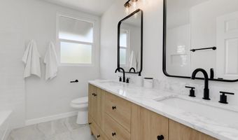 9830 Lyncarol Dr, La Mesa, CA 91941