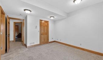 15526 Evans Rd, Basehor, KS 66007