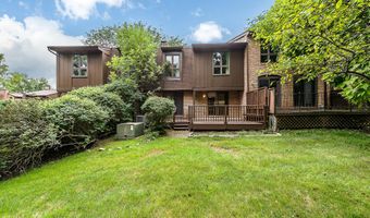 1040 Greenhills Dr, Ann Arbor, MI 48105