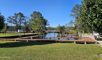 22 Peterson Creek Rd, Aurora, NC 27806