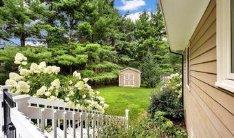 7716 Tobemory Ct SE, Ada, MI 49301