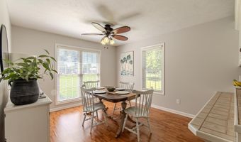 224 WILLOW Dr, Adamsville, TN 38310