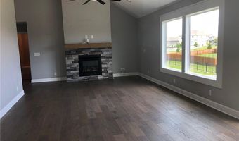 1483 N 162nd Ct, Basehor, KS 66007