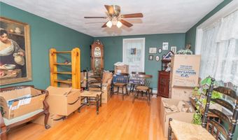 105 Fordson Ave, Cranston, RI 02910
