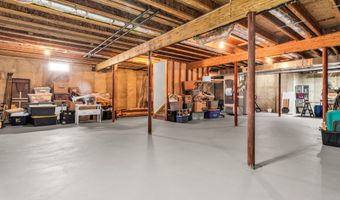37 Solomans Dr, Barnegat, NJ 08005