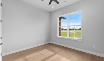 108 Bear Cat Ct, Alvord, TX 76225