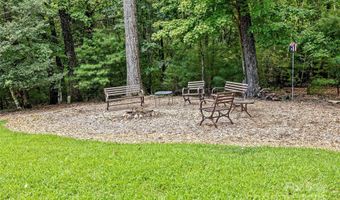 6 Oak Grove Rd, Arden, NC 28704
