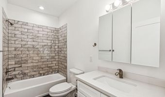 451 GREEN Ln, Philadelphia, PA 19128