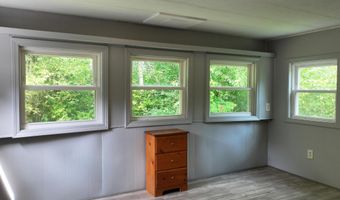 16 Raven Rd, Augusta, ME 04330
