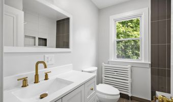 979 Washington Ave, Albany, NY 12206