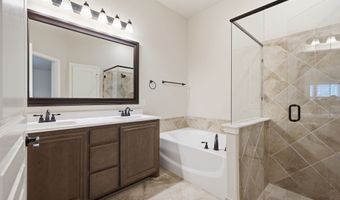 515 Lakeview Dr, Alvarado, TX 76009