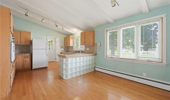 32 Brookfarm Rd, North Providence, RI 02904
