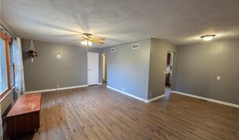 524 Pin Oak St, Adrian, MO 64720