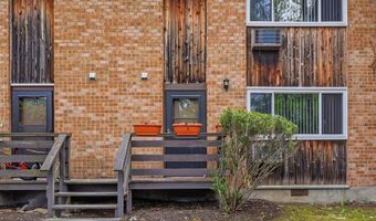 200 Woodmont Ave 118, Bridgeport, CT 06606