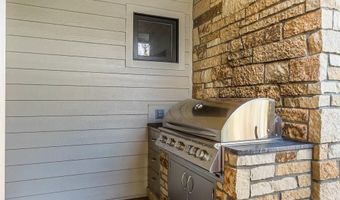 505 N Pasque Flower Trl, Brandon, SD 57005