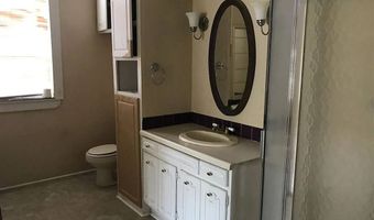 223 S Oak St, Apache, OK 73006