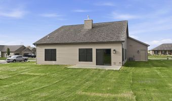 2002 Bogey Ct, Auburn, IN 46706