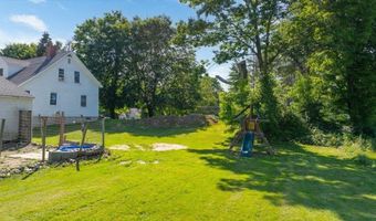 817 Riverside Dr, Augusta, ME 04330