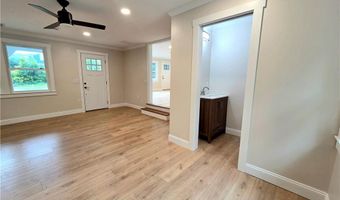 513 Knotty Oak Rd, Coventry, RI 02816