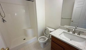 2710 S Knightsbridge Cir, Ann Arbor, MI 48105
