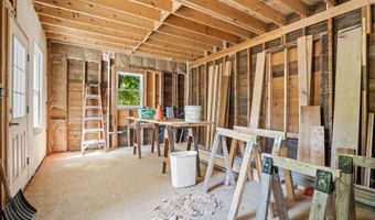 31 Bath St, Bath, ME 04530