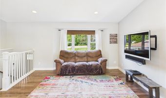 15726 Parkwood Cir, Avon, MN 56310