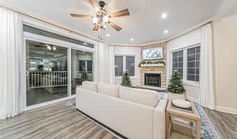 1203 Whispering Shrs, Vermilion, OH 44089