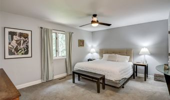 1312 Knollwood Trl, Altoona, WI 54720