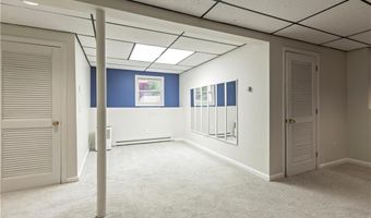 19 Bruce Dr, North Smithfield, RI 02896
